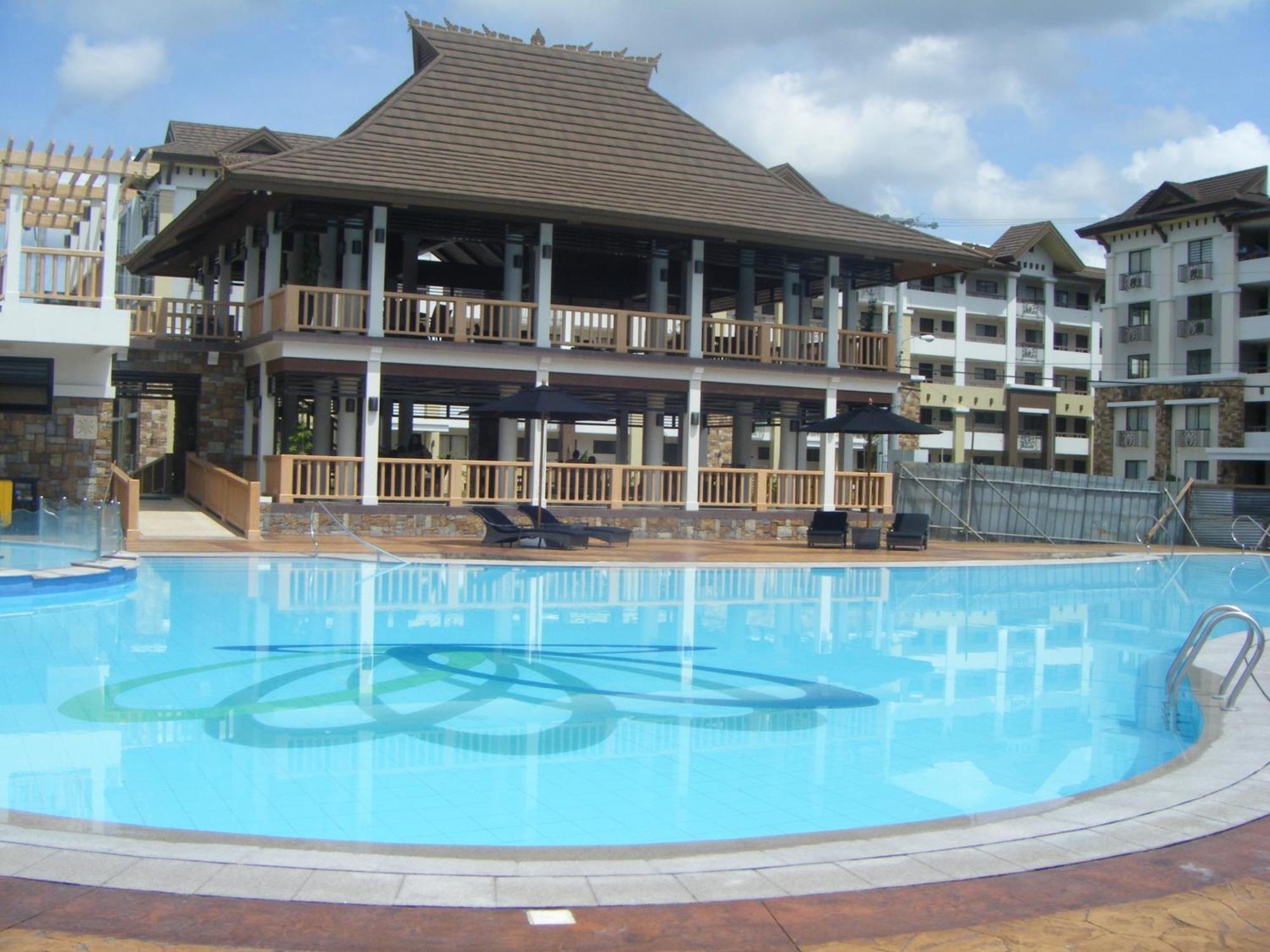 The Oasis Davao Condotel Bagian luar foto