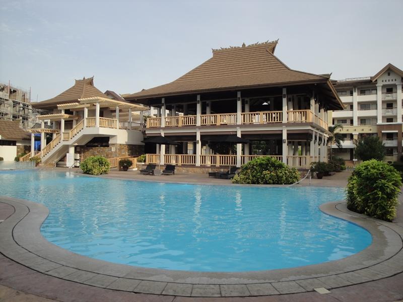 The Oasis Davao Condotel Bagian luar foto